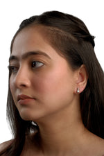 Load image into Gallery viewer, Glint Bar Studs Earrings
